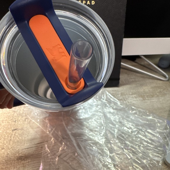 NEW Stanley 30 oz H2.0 FlowState Quencher Tumbler Regal Blue Shimmer Orange T1 - Picture 4 of 5